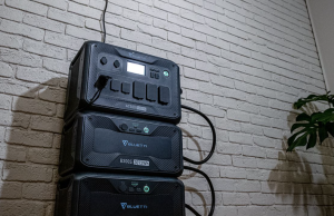 How Solar-Powered Backup Systems Keep Your Home Safe During Blackouts