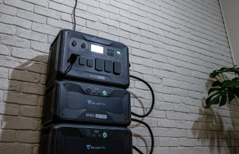 How Solar-Powered Backup Systems Keep Your Home Safe During Blackouts